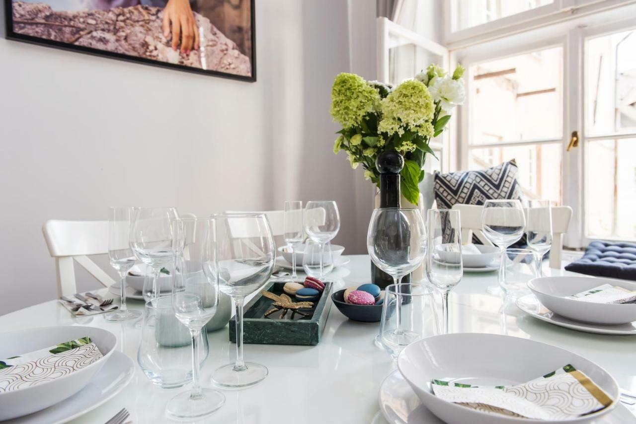 Square Apartment - Loftaffair Kraków Zewnętrze zdjęcie